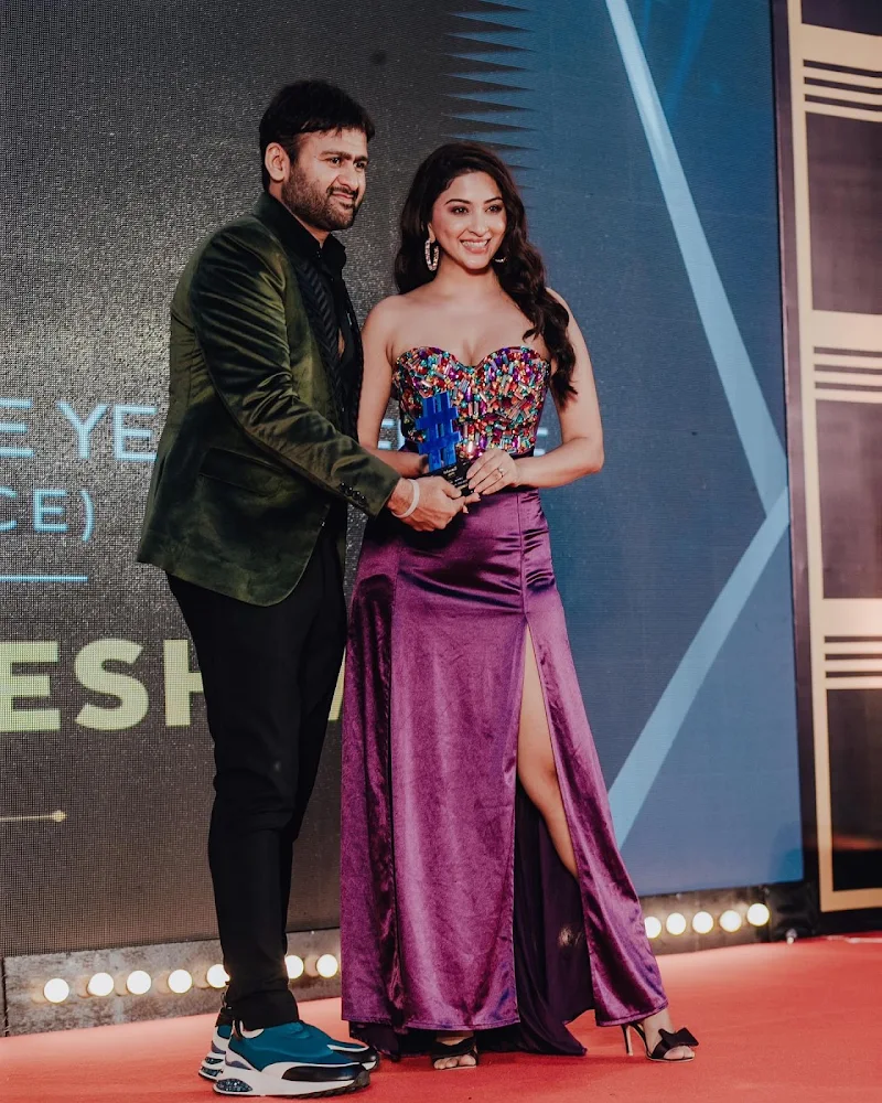 esshanya maheshwari cleavage off shoulder top skirt