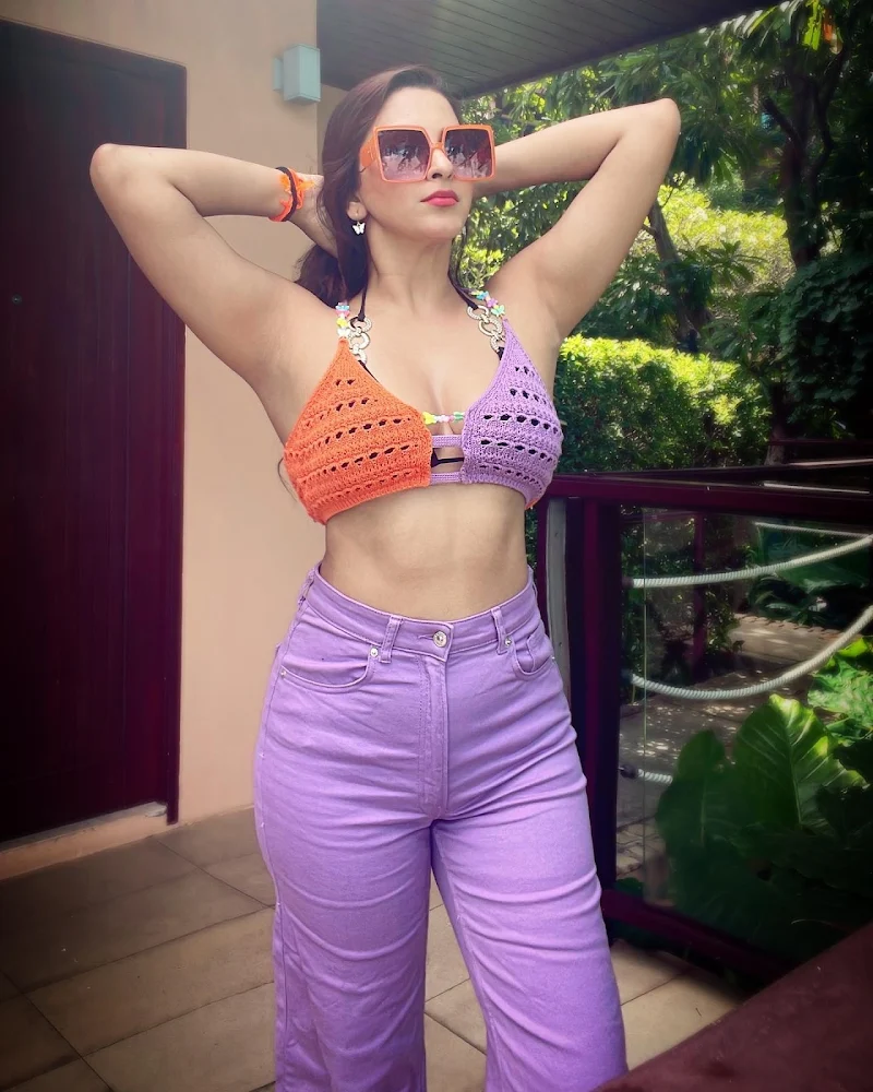 esshanya maheshwari tiny top pants curvy indian actress esshanya maheshwari tiny top pants curvy indian actress