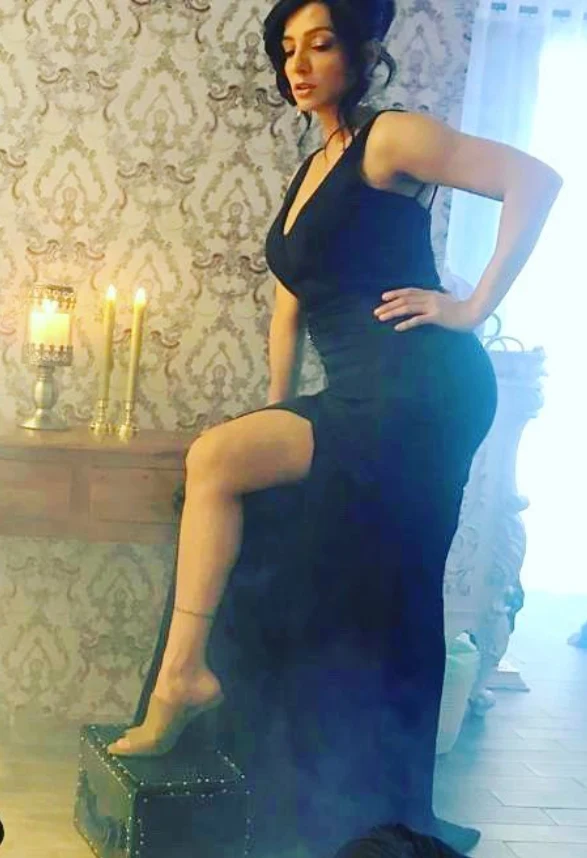 Ganga Mamgai high slit dress actress vash movie Ganga Mamgai high slit dress actress vash movie