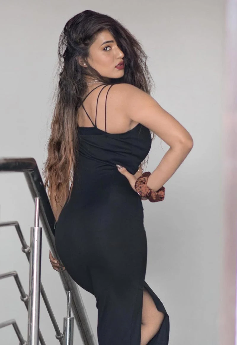 garima chaurasia tight dress hot indian model sexy body garima chaurasia tight dress hot indian model sexy body