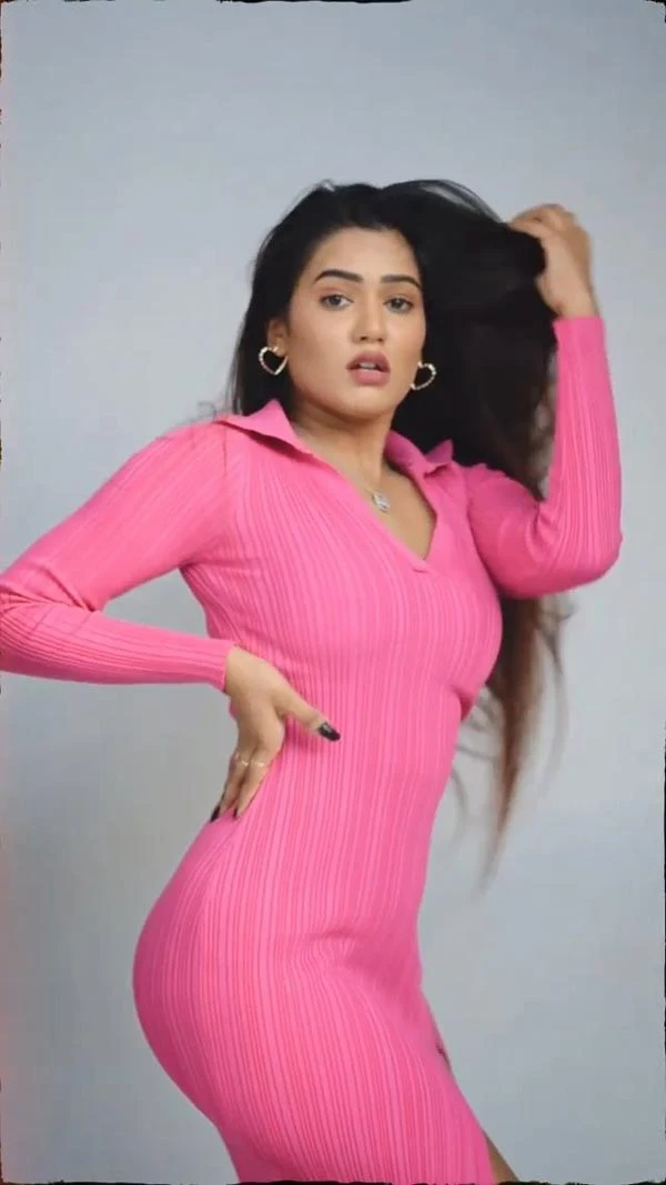 garima chaurasia hot indian model sexy body garima chaurasia hot indian model sexy body