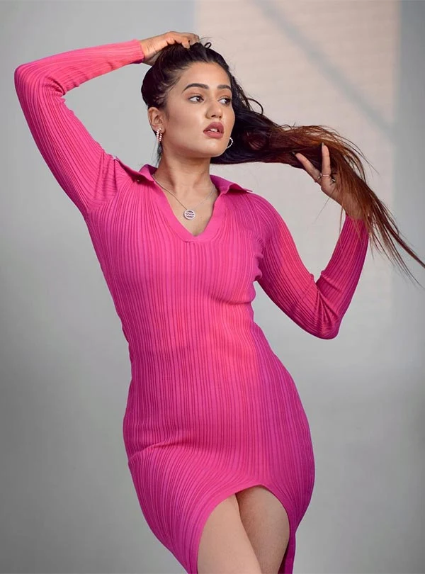 garima chaurasia hot indian model sexy body garima chaurasia hot indian model sexy body