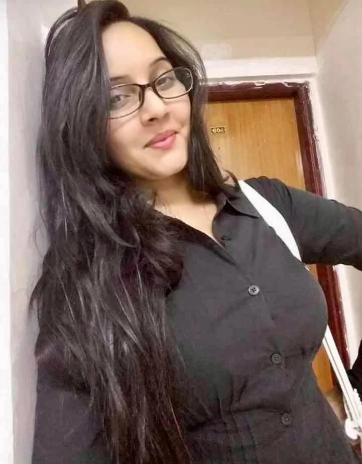 geetanjali mishra glases indian tv actress