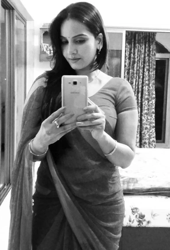 geetanjali mishra saree selfie crime patrol virodh actress geetanjali mishra saree selfie crime patrol virodh actress