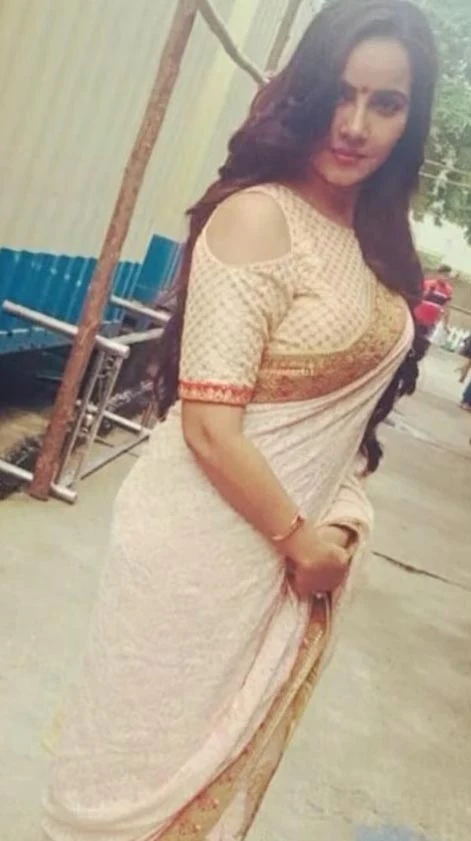 Geetanjali Mishra saree hot Indian tv actress Geetanjali Mishra saree hot Indian tv actress