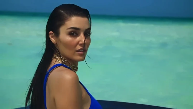 Hande Ercel bikini swimsuit hot turkish actress Hande Ercel bikini swimsuit hot turkish actress