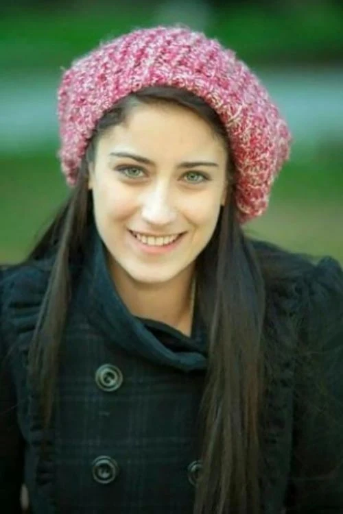 hazal kaya turkish actress bizim hikaye hazal kaya turkish actress bizim hikaye