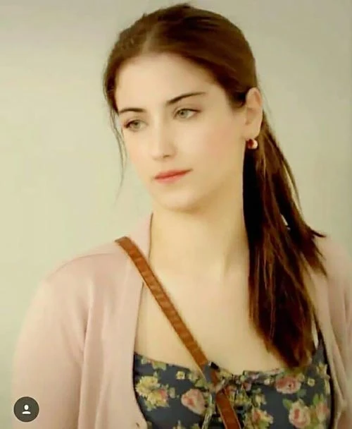 hazal kaya turkish actress bizim hikaye hazal kaya turkish actress bizim hikaye