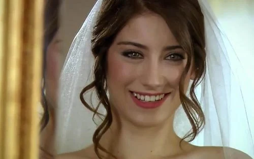 hazal kaya turkish actress bizim hikaye hazal kaya turkish actress bizim hikaye