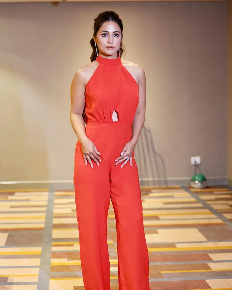 Hina Khan red jumpsuit stylish hot look