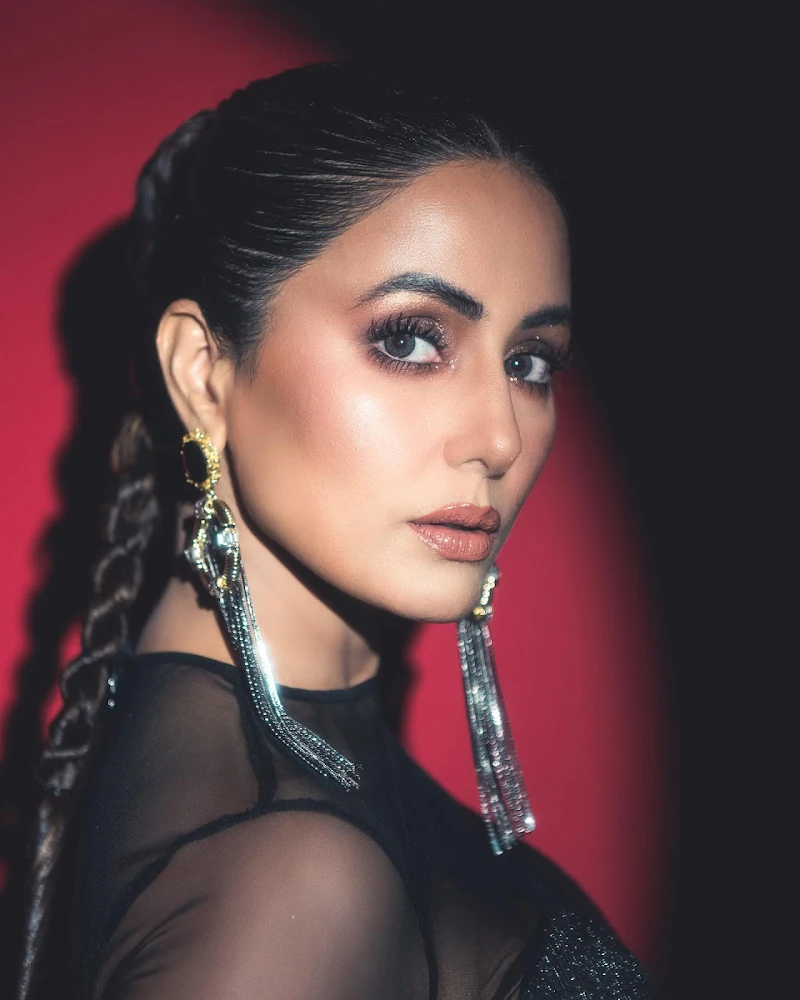 Hina Khan sexy face close up hot actress Hina Khan sexy face close up hot actress