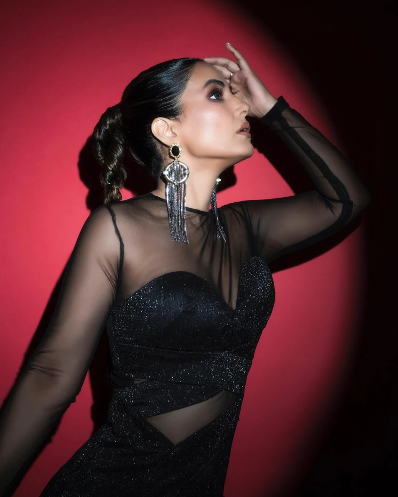 Hina Khan sheer black outfit award show Hina Khan sheer black outfit award show