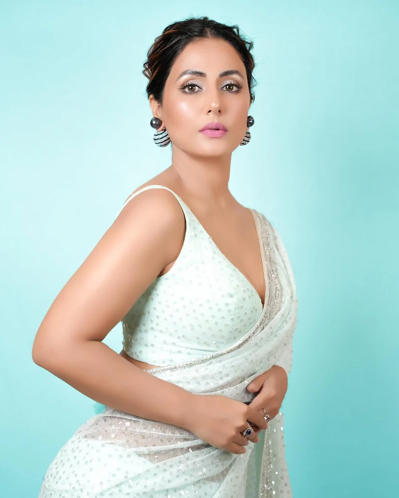 Hina Khan white saree hot actress Hina Khan white saree hot actress