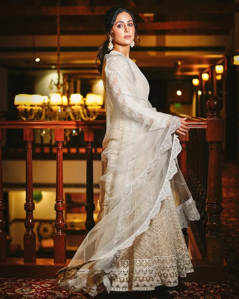 Hina Khan white suit g20 summit