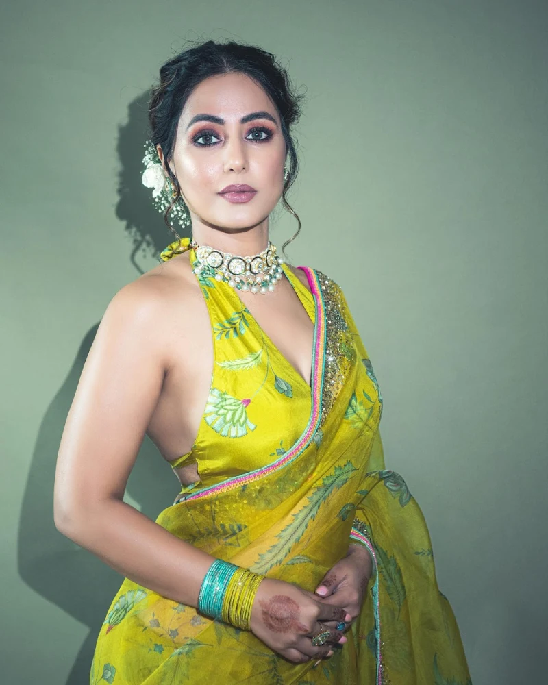 hina khan yellow saree backless blouse hina khan yellow saree backless blouse