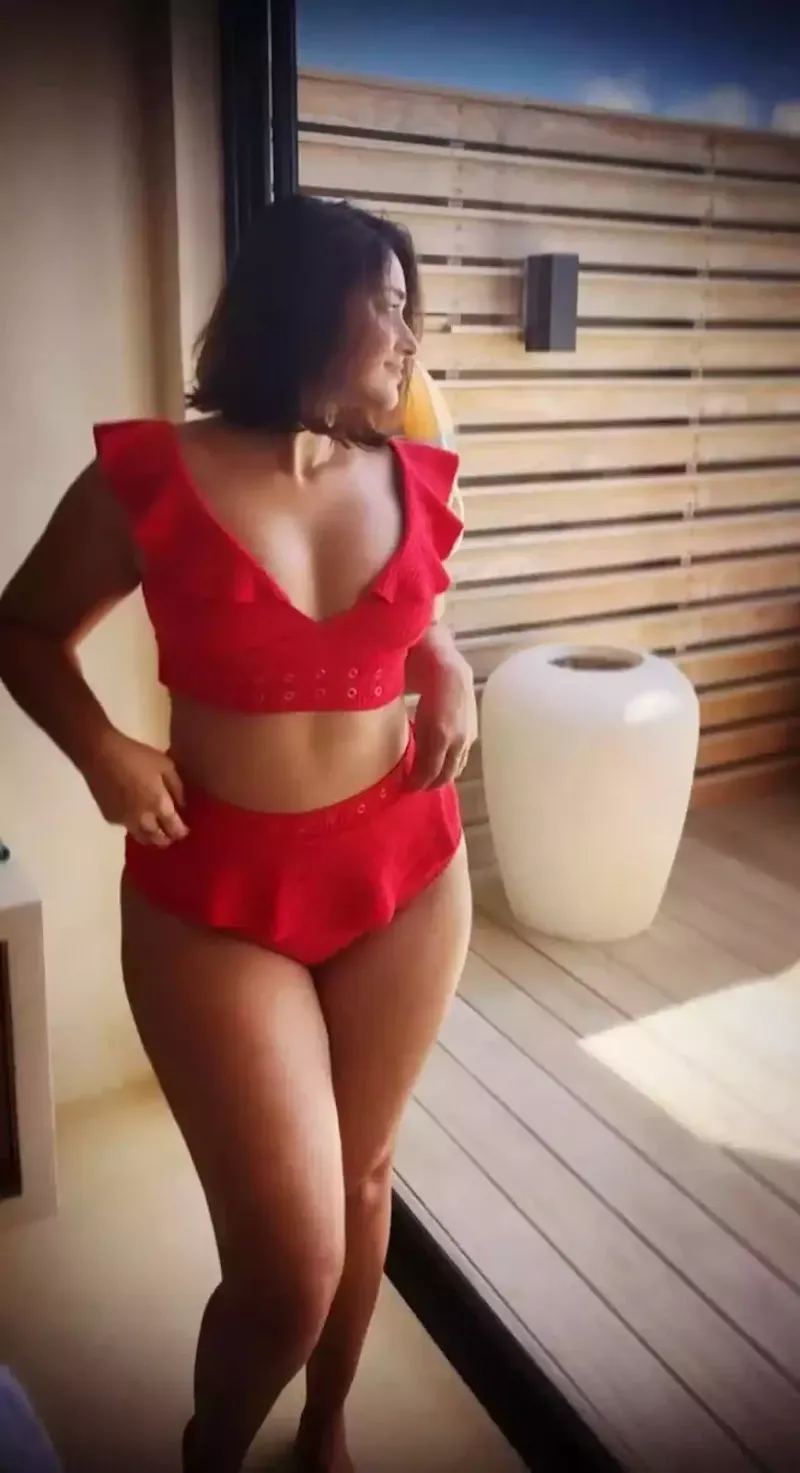 ileana dcruz red bikini indian actress ileana dcruz red bikini indian actress