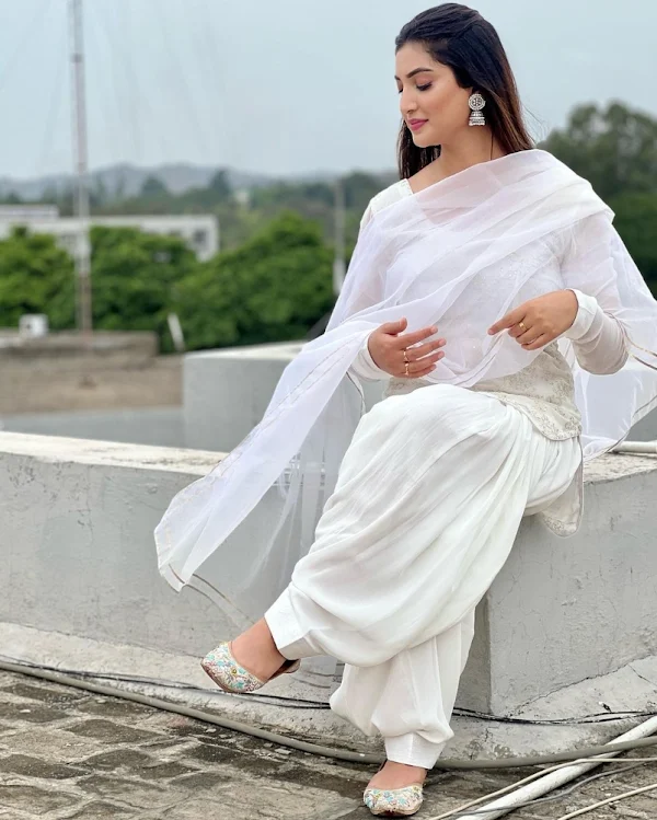 isha sharma actress pashminna tv isha sharma actress pashminna tv