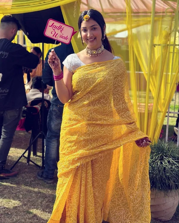 isha sharma saree actress pashminna tv isha sharma saree actress pashminna tv