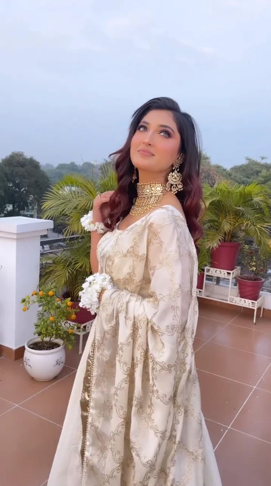 isha sharma saree actress pashminna tv isha sharma saree actress pashminna tv