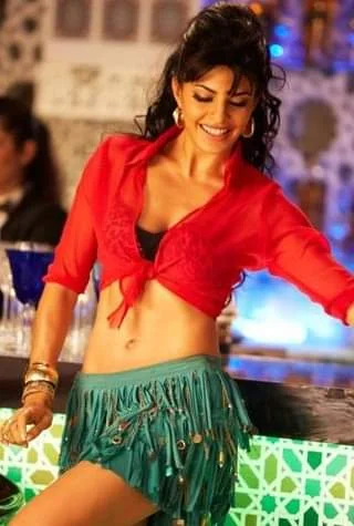 Jacqueline Fernandez short skirt bollywood actress Jacqueline Fernandez short skirt bollywood actress