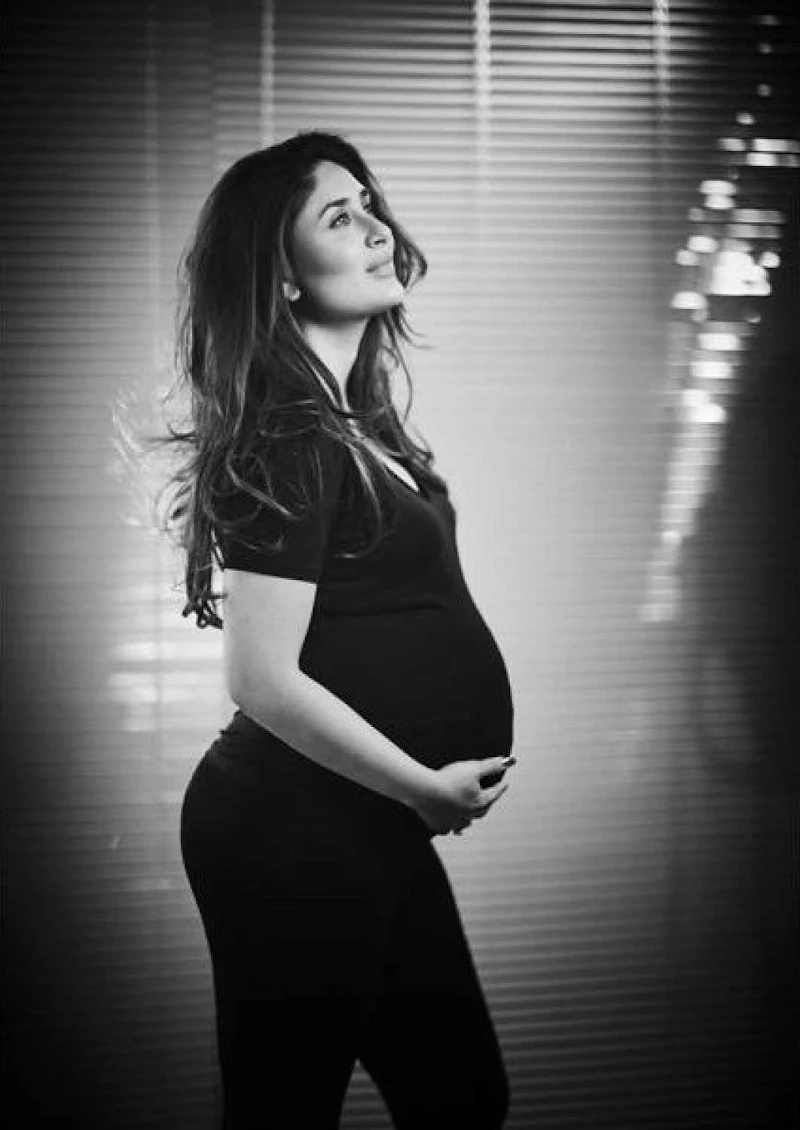 Kareena Kapoor pregnant baby bump dress bollywood actress Kareena Kapoor pregnant baby bump dress bollywood actress
