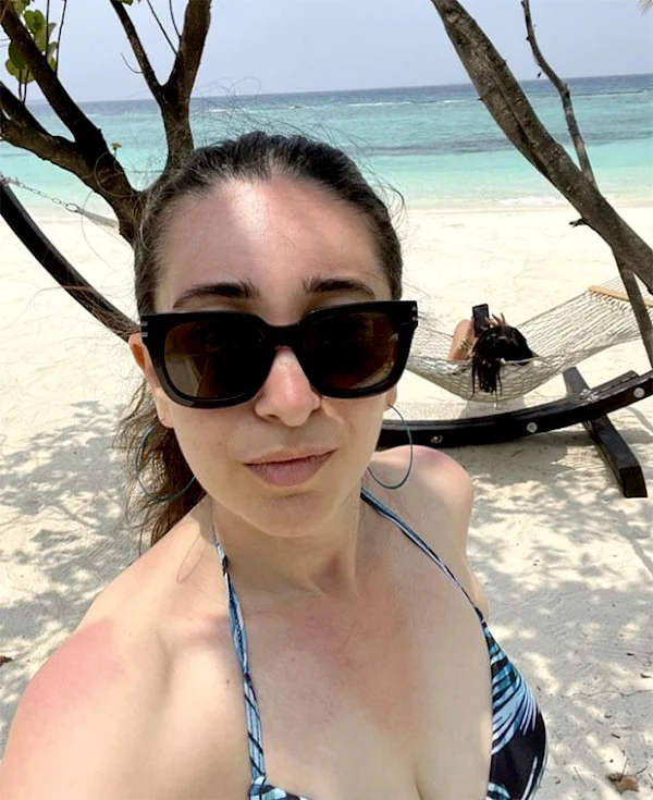 karishma kapoor bikini cleavage selfie hot actress