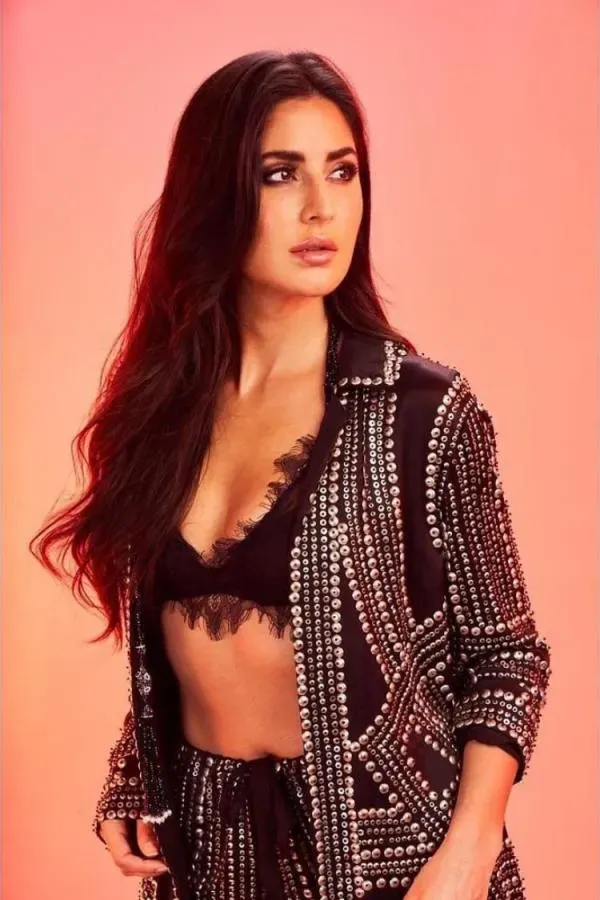 Katrina Kaif pantsuit cleavage bollywood actress Katrina Kaif pantsuit cleavage bollywood actress