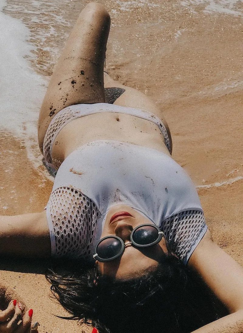kishwer merchant swimsuit legs hot tv actress kishwer merchant swimsuit legs hot tv actress
