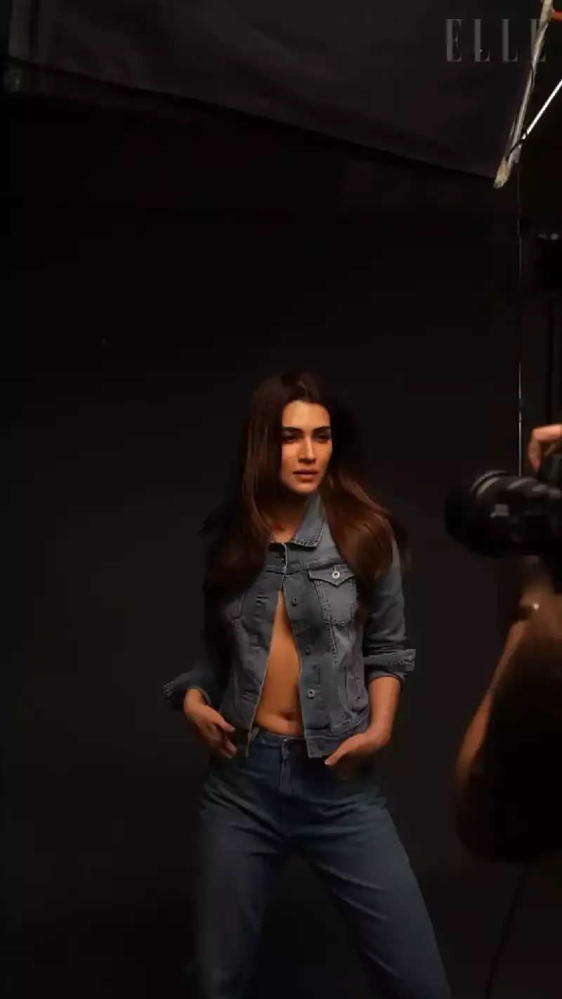 kriti sanon braless denim jacket unbuttoned pants kriti sanon braless denim jacket unbuttoned pants