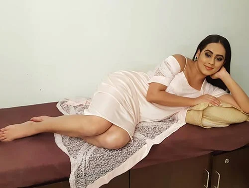 Krutika Desai sexy legs hot tv actress