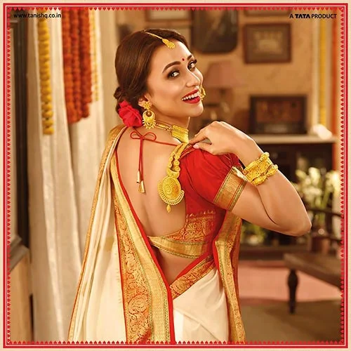 mimi chaktraborty backless saree hot bengali actress mimi chaktraborty backless saree hot bengali actress