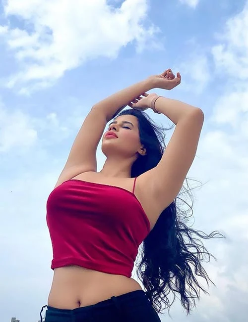 Mokshita Raghav hot atithi in house Mokshita Raghav navel hot photos