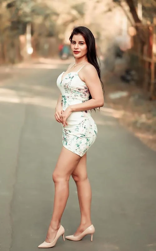 Mokshita Raghav hot atithi in house Mokshita Raghav tight dress hot photos