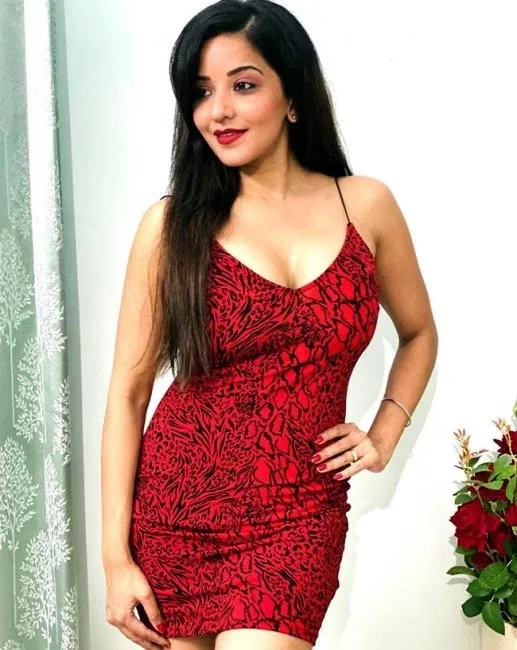 monalisa short dress curvy bhojpuri actress monalisa short dress curvy bhojpuri actress