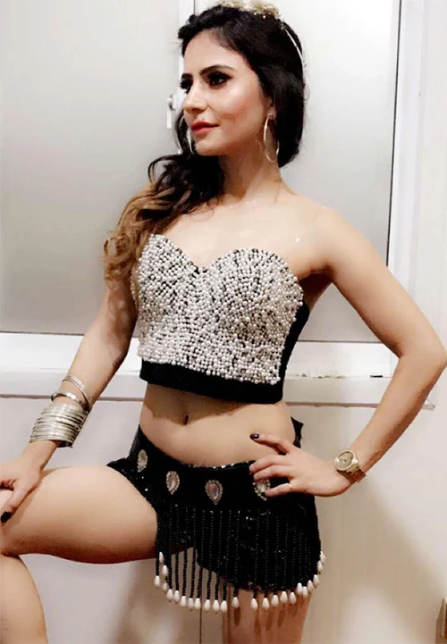 Neetu Wadhwa hot actress ullu gandii baat Neetu Wadhwa navel hot actress ullu gandii baat