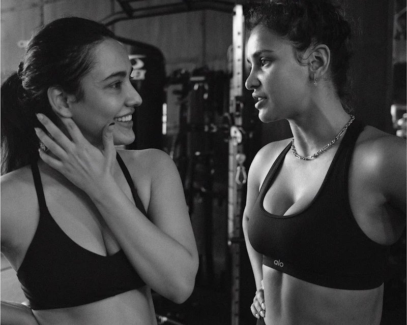 Neha Sharma aisha sharma cleavage gym outfit