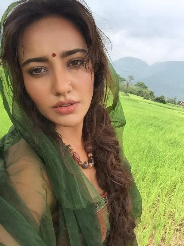 Neha Sharma bindi Indian actress Neha Sharma bindi Indian actress