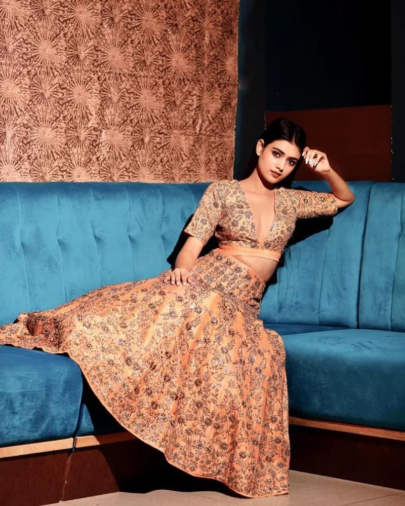 Neha Solanki saree hot actress Neha Solanki saree hot actress