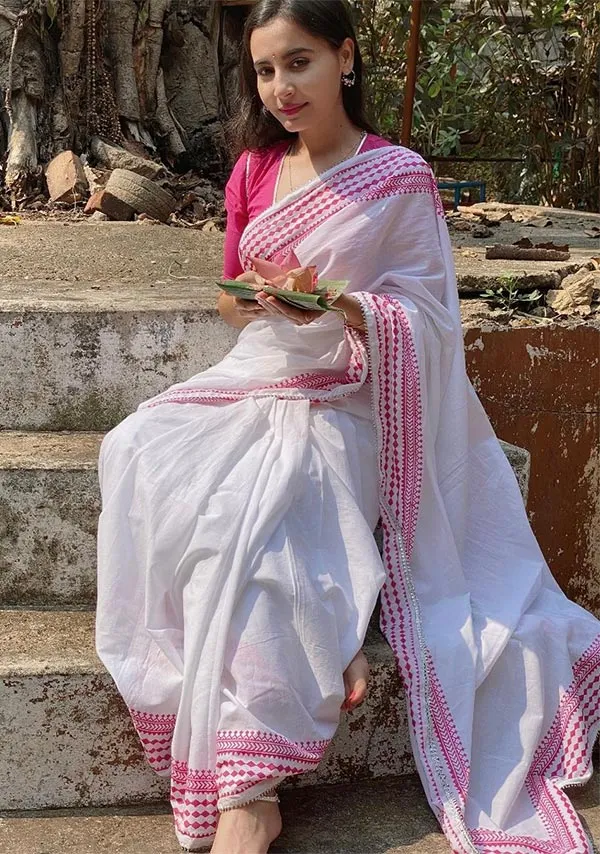 Nivedita Tiwari saree hot Indian tv actress Nivedita Tiwari saree hot Indian tv actress