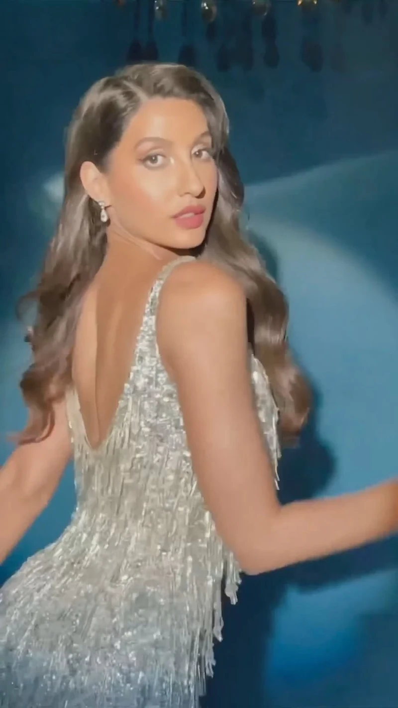 nora fatehi curvy sexy body tight backless dress nora fatehi curvy sexy body tight backless dress