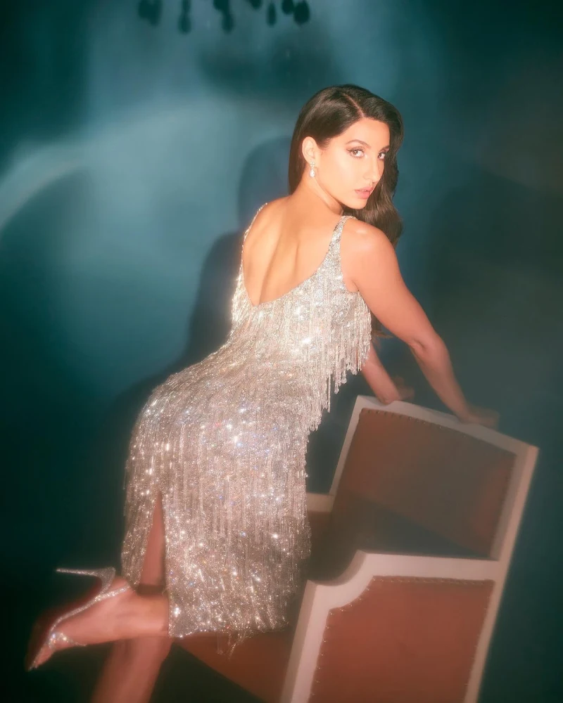 nora fatehi curvy sexy body tight backless dress nora fatehi curvy sexy body tight backless dress