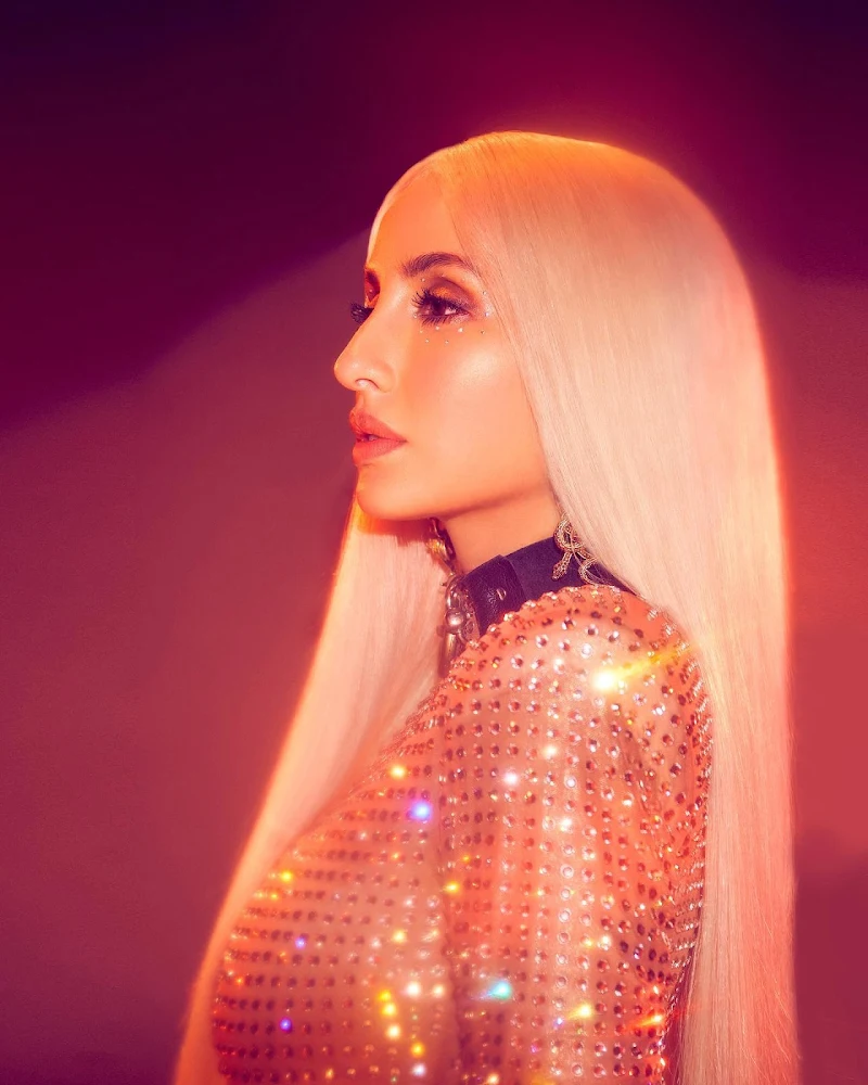 nora fatehi curvy seyx body tight outfit nora fatehi curvy seyx body tight outfit