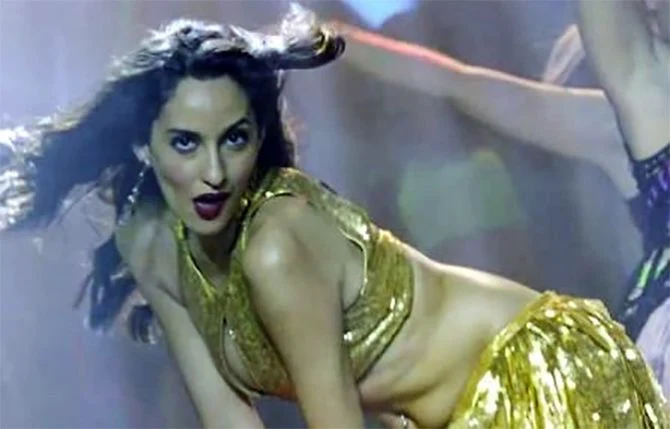 nora fatehi sexy outfits songs nora fatehi sexy outfits songs