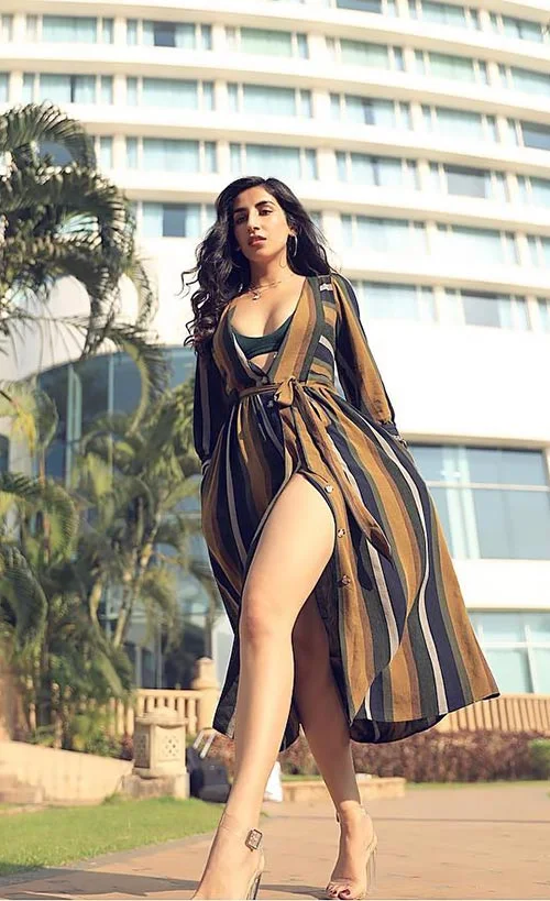 parul gulati sexy legs thighs actrss girls hostel