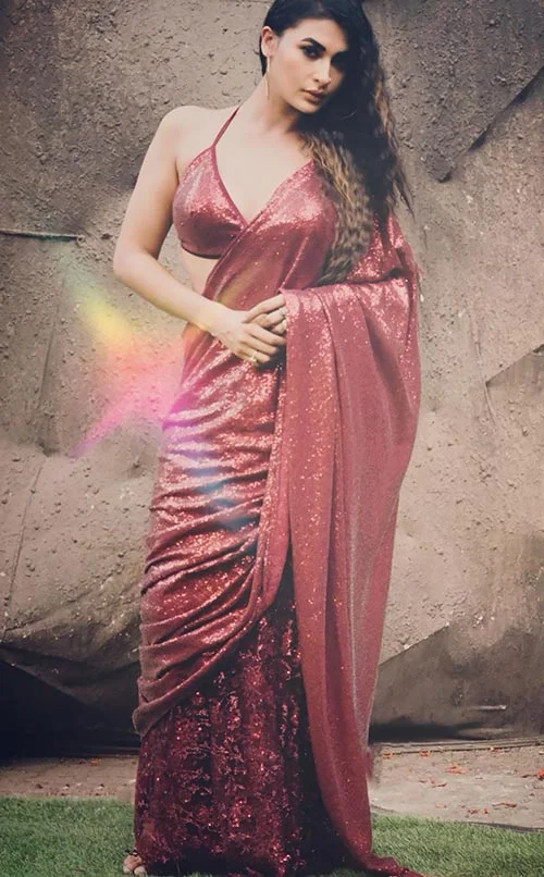 Pavitra Punia saree hot indian tv actress Pavitra Punia saree hot indian tv actress