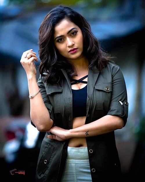 Piyali Munsi gandii navel baat 5 actress