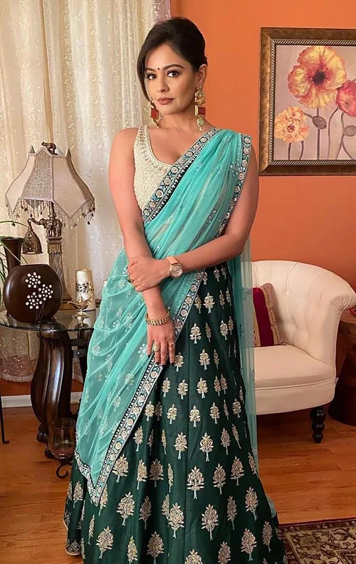 Pooja Kumar hot actress Pooja Kumar saree hot actress