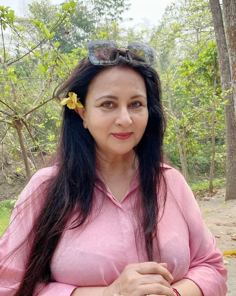 poonam dhillon 50 plus hot beautiful bollywood actress poonam dhillon 50 plus hot beautiful bollywood actress