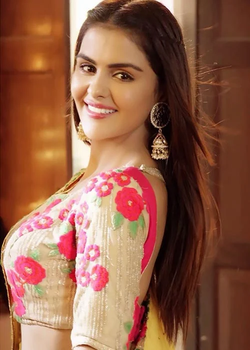 Priyanka Chahar Choudhary hot actress Priyanka Chahar Choudhary hot actress
