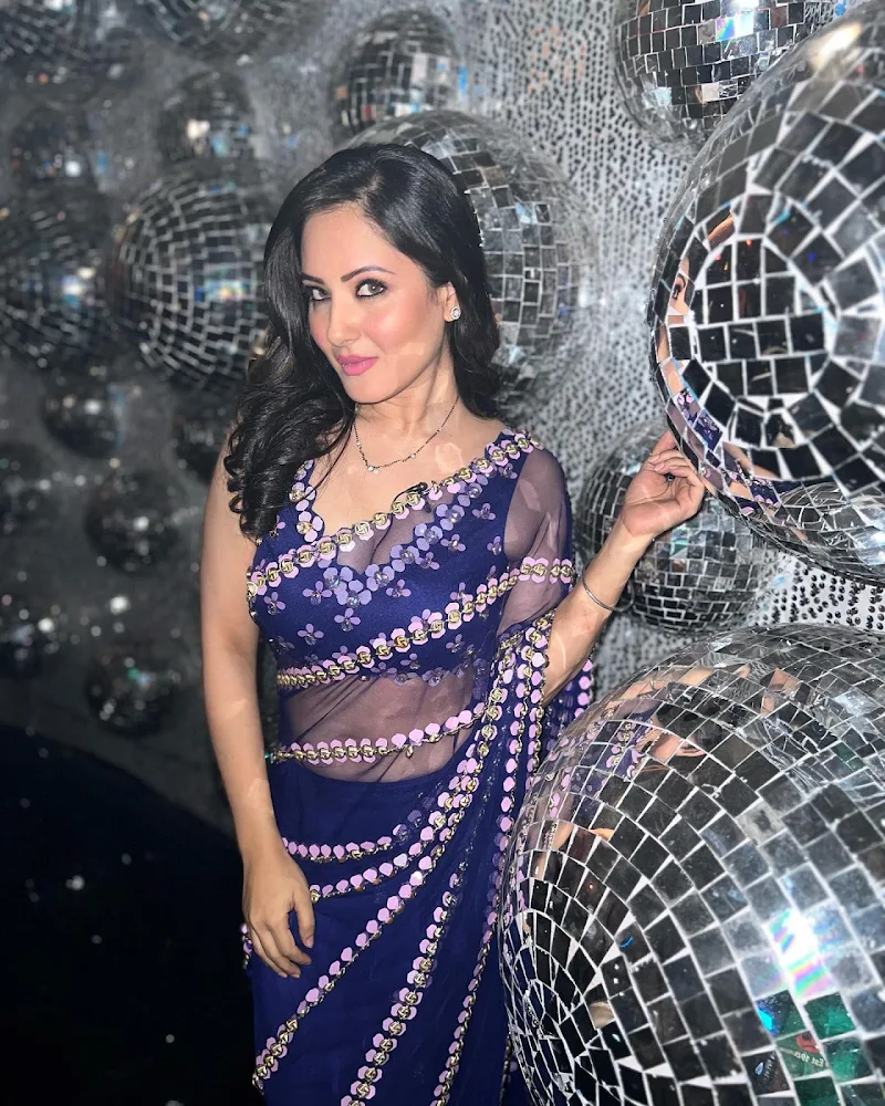 puja banerjee cleavage sheer blue saree puja banerjee cleavage sheer blue saree